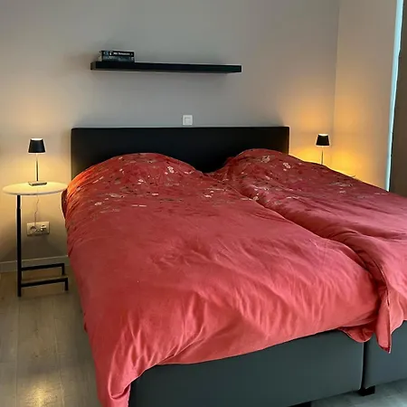 With Beautiful View, Private Parking And Two Large Terraces Apartament *